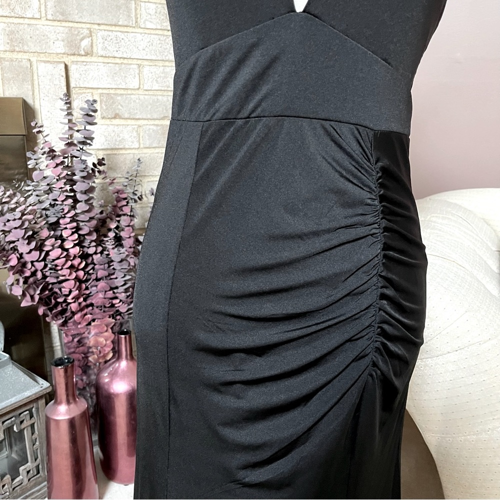 Lulus Tenth Avenue Ruched Halter Maxi Dress in Black - Picture 8 of 15